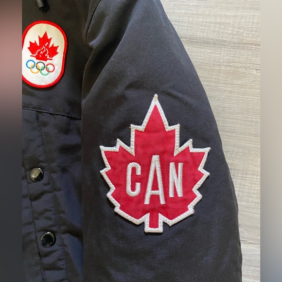 Hudson’s Bay Company CanadaVancouver 2010 Olympics Winter Parka Jacket Women’s M - Picture 4 of 12